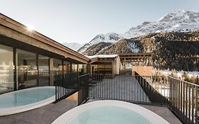 Paradies Pure Mountain Resort